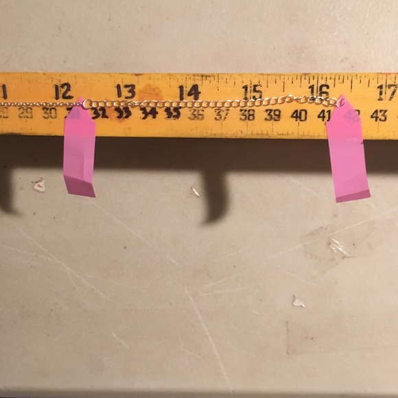 Crystal Heart Pendant Short Chain Necklace - Picture 3 of 4